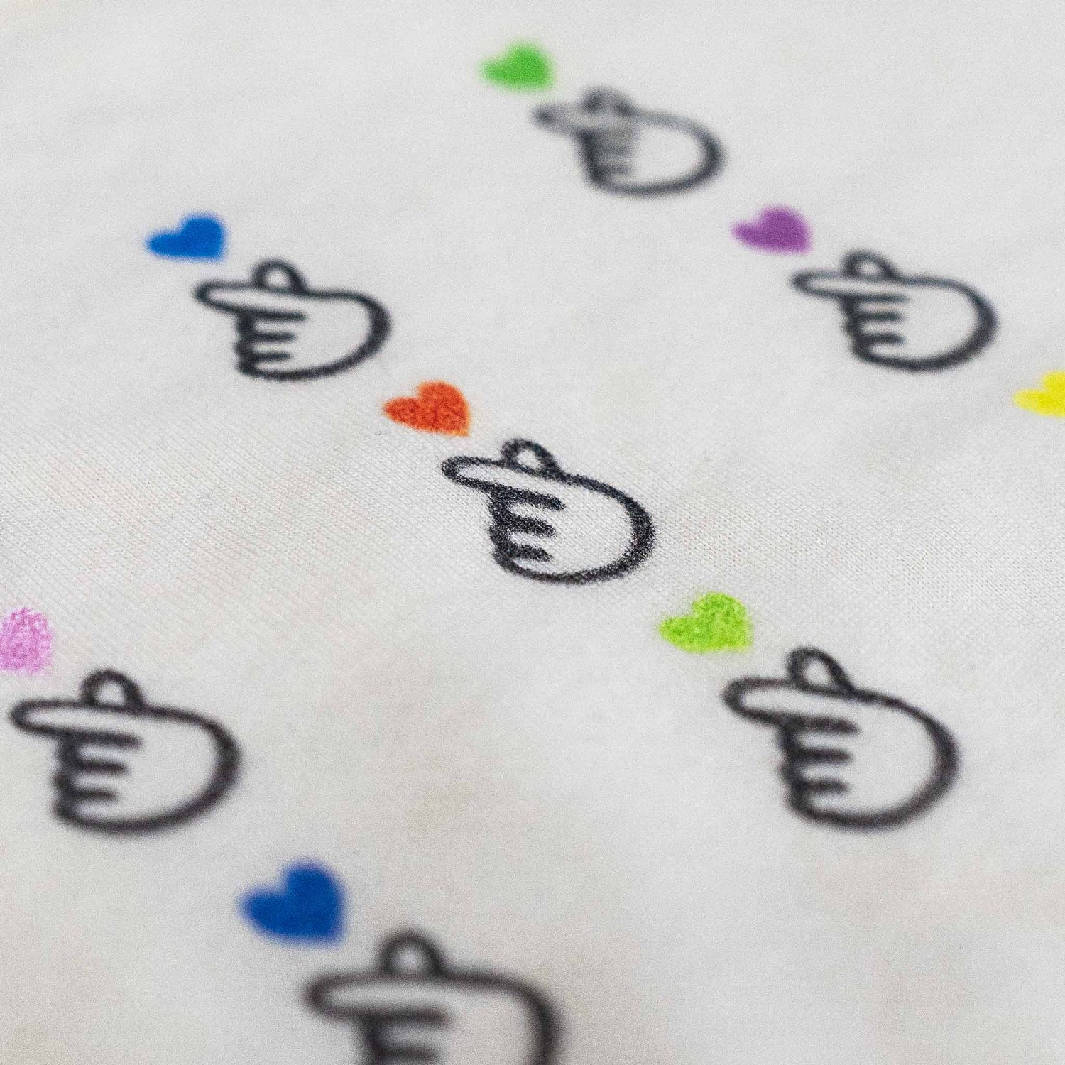 Environmentally-friendly and safe ink free from harmful chemicals